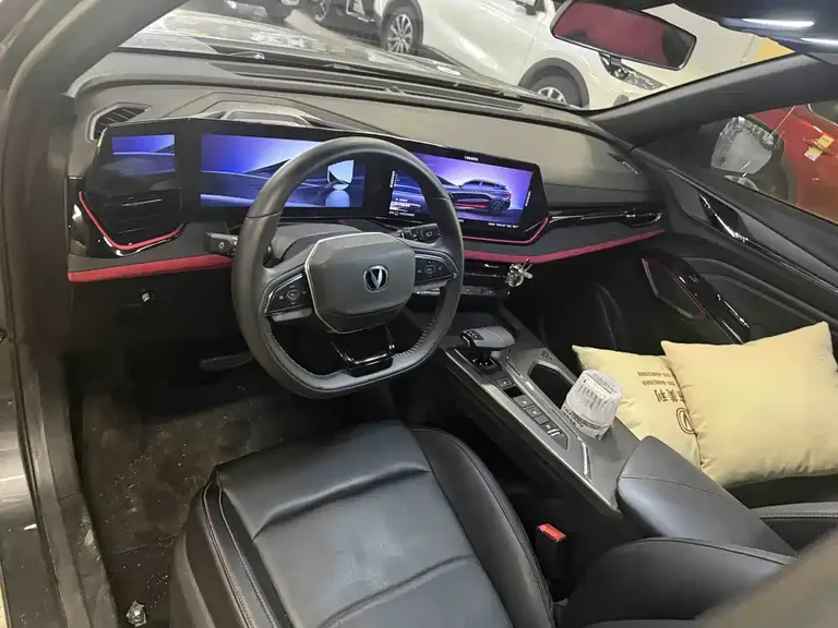 Changan X5 PLUS 1.5 T DCT Outstanding