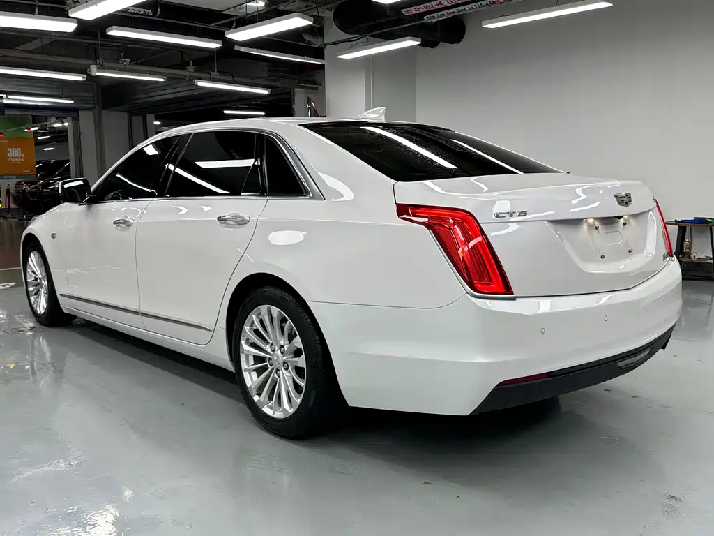 Cadillac CT6 28 T Luxury