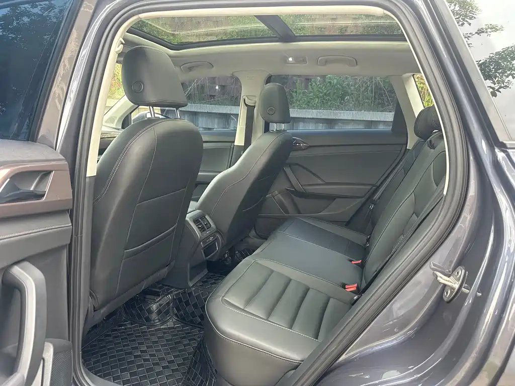 Tharu 280 TSI 2 WD Luxury