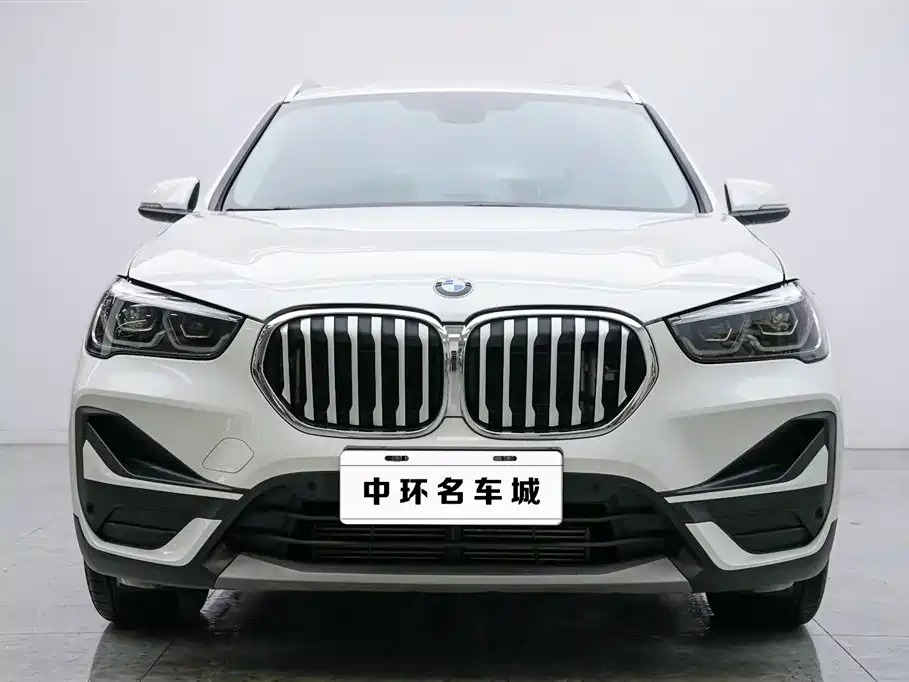 BMW X1 sDrive25 Li Leading