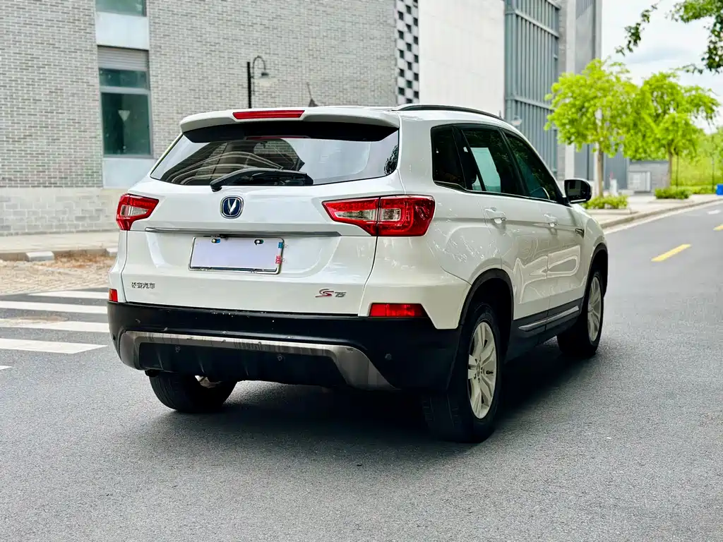 Changan CS75 1.8 T Auto Elite CN-V