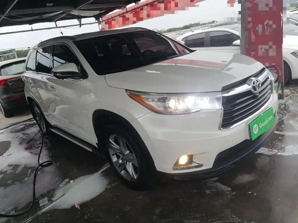 Highlander 2.0 T 2 WD Luxury 7-seat