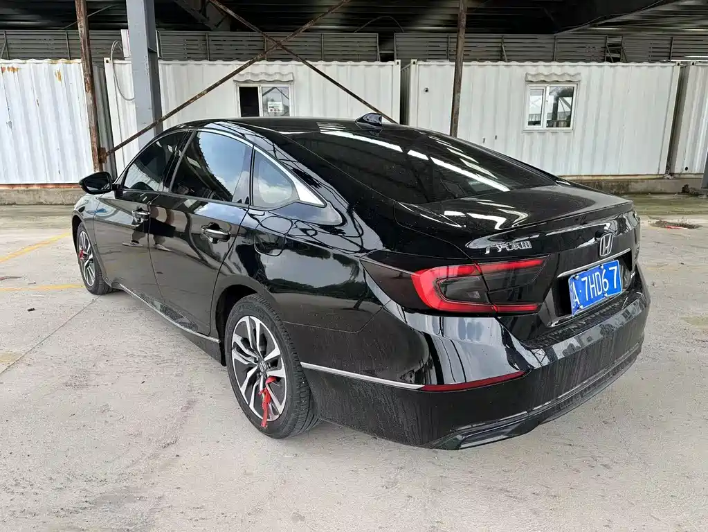 Accord Sharp· Hybrid 2.0 L Sharp Cool
