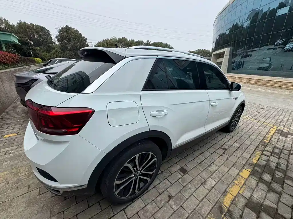 T-ROC 280 TSI DSG 2 WD Comfort Enjoyment Connected