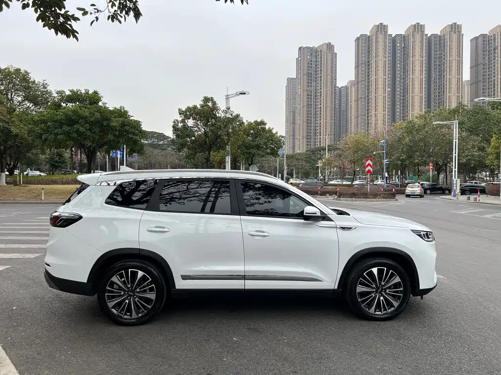 Tiggo 8 PLUS Champion 290 TGDI DCT Grand Enjoyment 5-seat