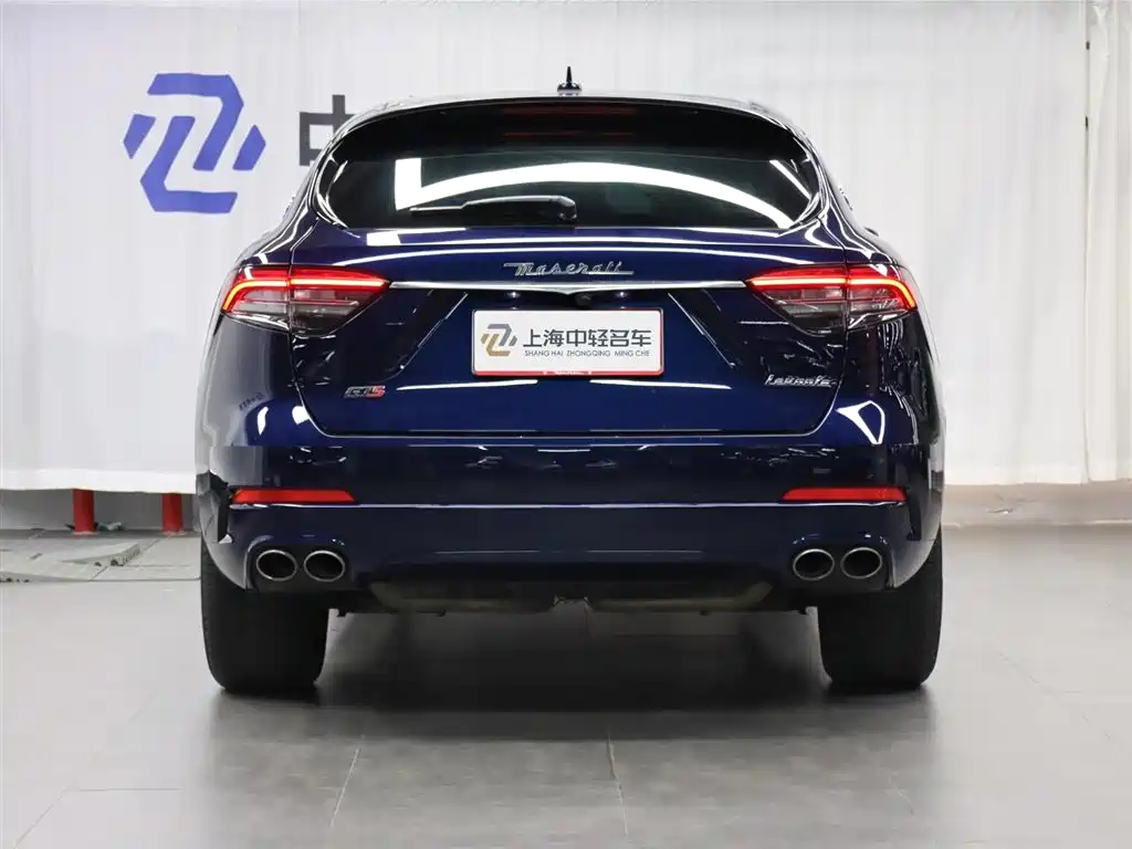 Levante 3.0 T Standard