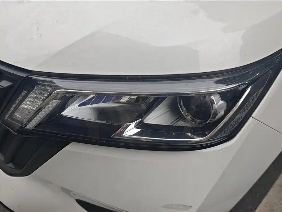 Wuling Jiachen 1.5 L Manual Joy Enjoyment Elite