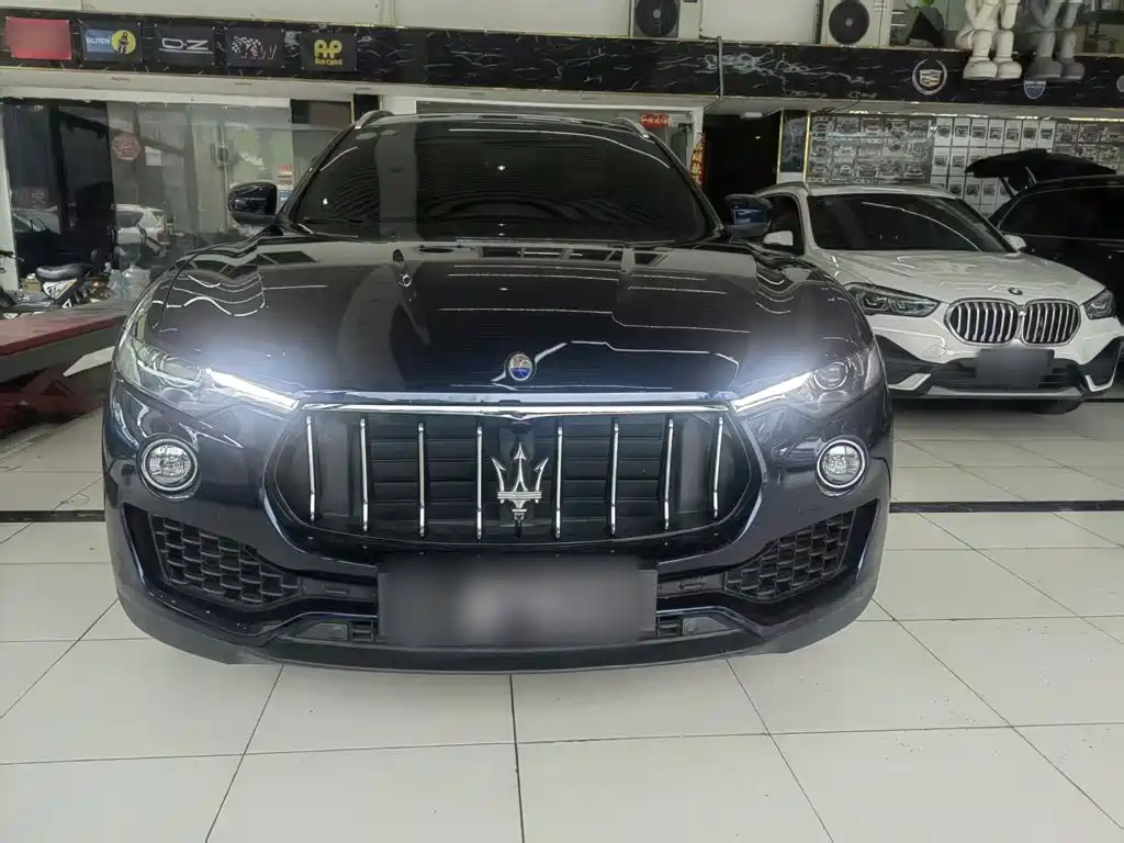 Levante 3.0 T Standard