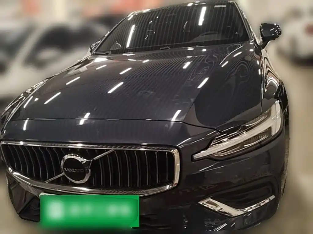 Volvo V60 沃尔沃V60 2023款 B5 智远豪华乐享版