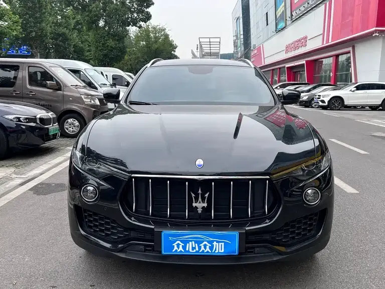 Maserati Levante 3.0 T Standard