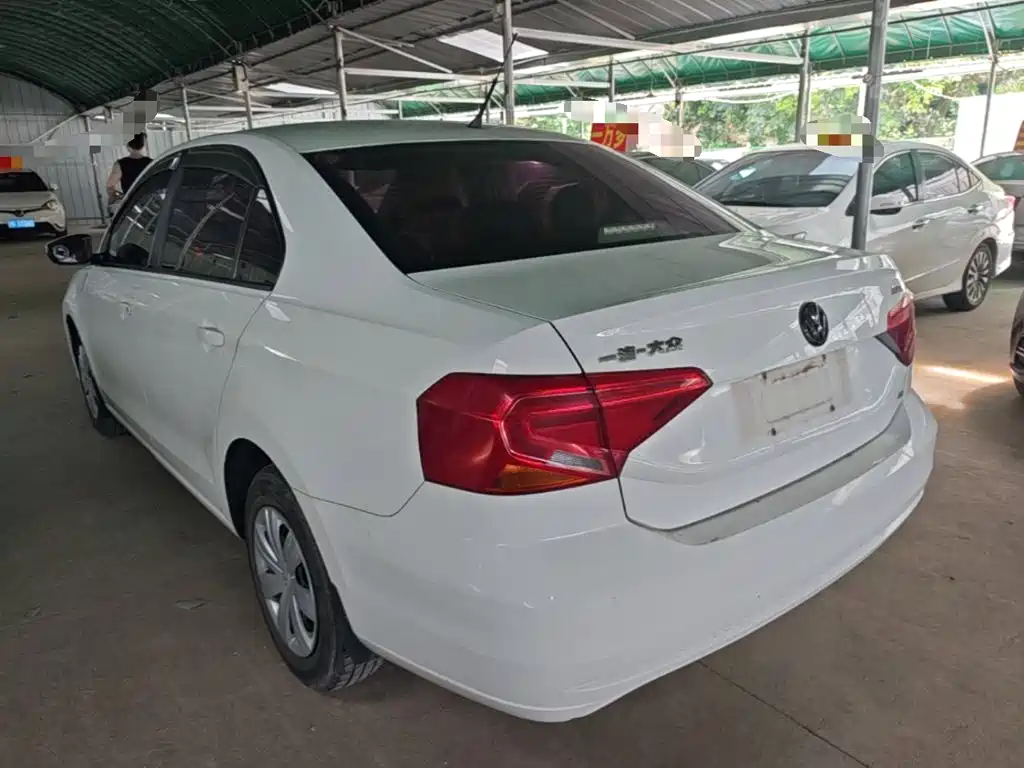 Jetta 1.5 L Manual Fashion