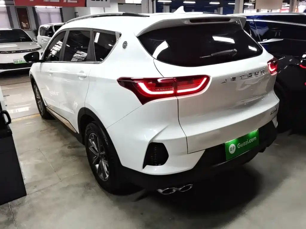 Jetour X70 1.5 T DCT Transcend PRO 7-seat