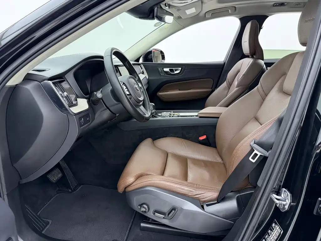 Volvo XC60 T5 4 WD Smart Vision Luxury