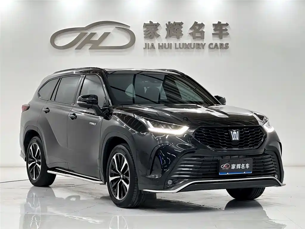 Crown Kluger 皇冠陆放 2024款 2.5 L HEV两驱豪华版