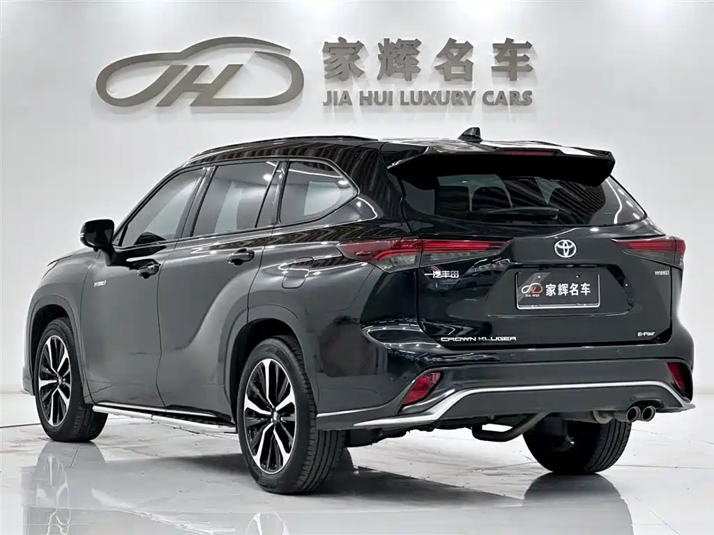 Crown Kluger 皇冠陆放 2024款 2.5 L HEV两驱豪华版
