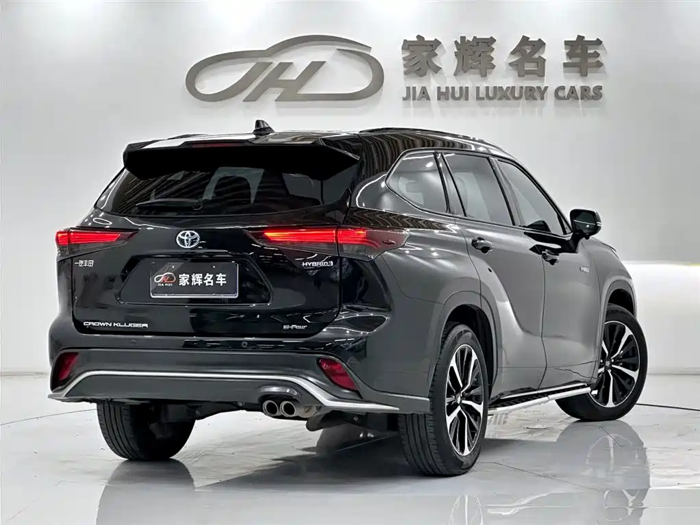 Crown Kluger 皇冠陆放 2024款 2.5 L HEV两驱豪华版