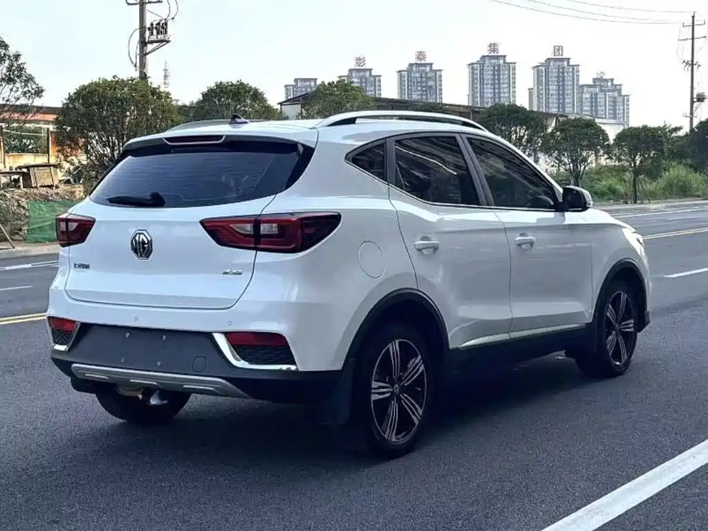 MG ZS 1.5 L Auto Luxury CN-V