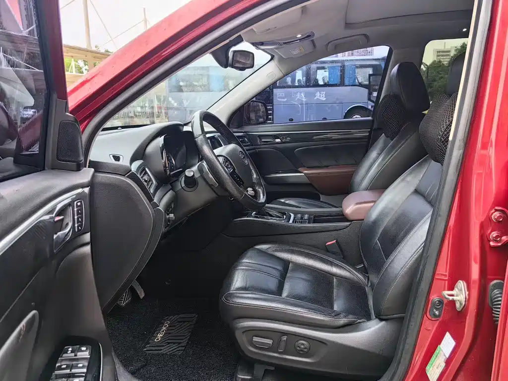 GAC Trumpchi GS7 320 T 2 WD Luxury Connected