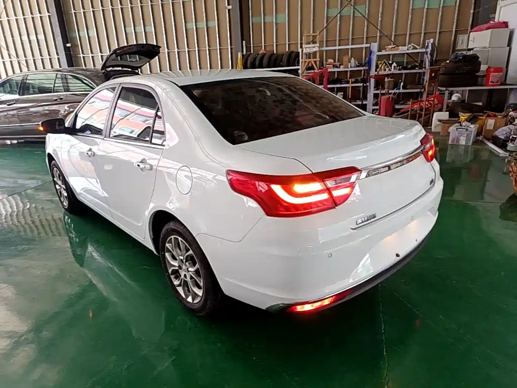 Vision 1.5 L Manual Happy