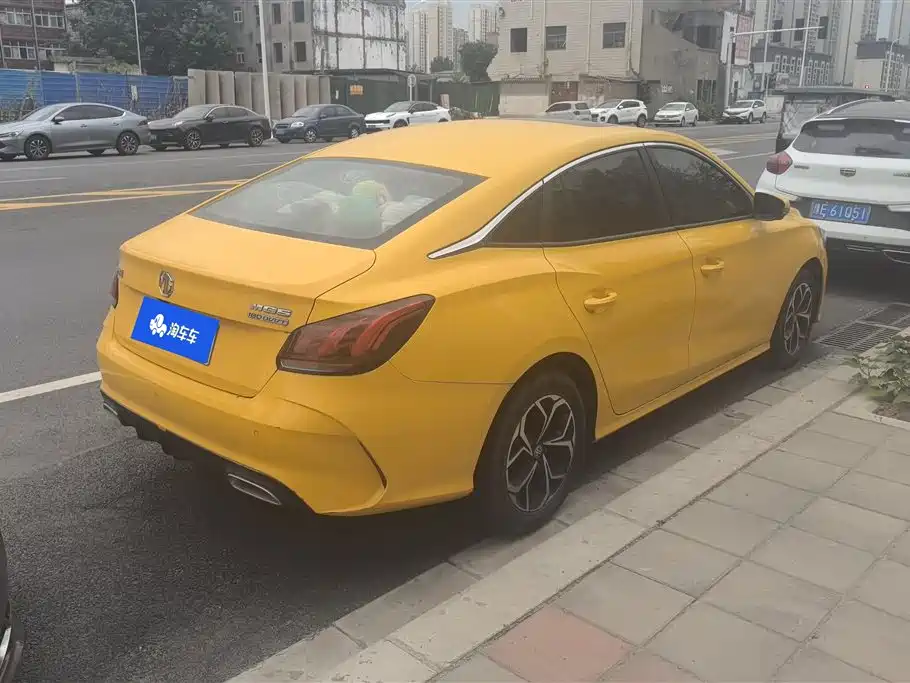 MG5 180 DVVT CVT Youth Luxury