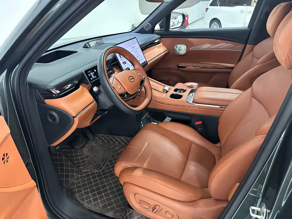 Trumpchi Xiangwang S7 180 km Ultra 4 WD