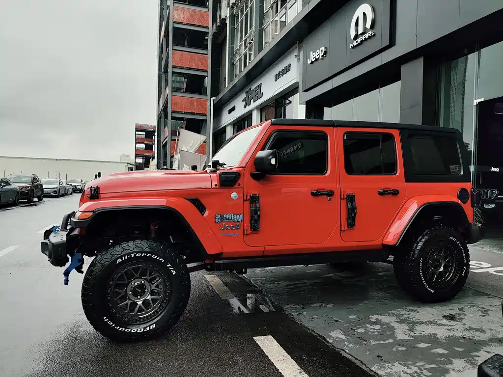 Wrangler NEV 4-door 2.0 T 4 xe Sahara