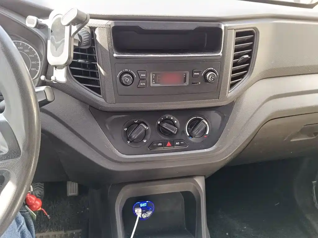 Wuling Hongguang V 五菱宏光V 2019款 1.5 L基本型国VI LAR