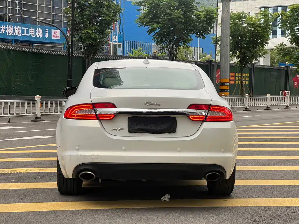 Jaguar XF XF 2.0 T Luxury