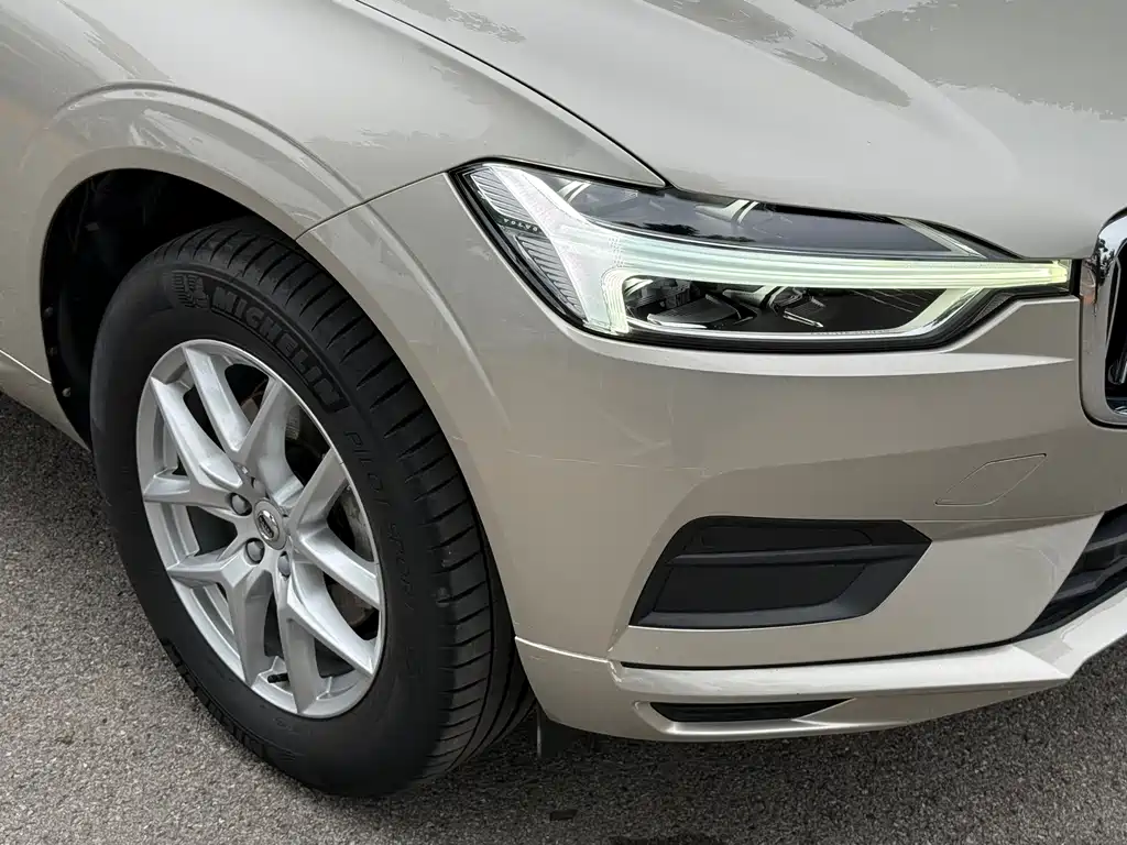 Volvo XC60 T5 4 WD Smart Ease CN-V