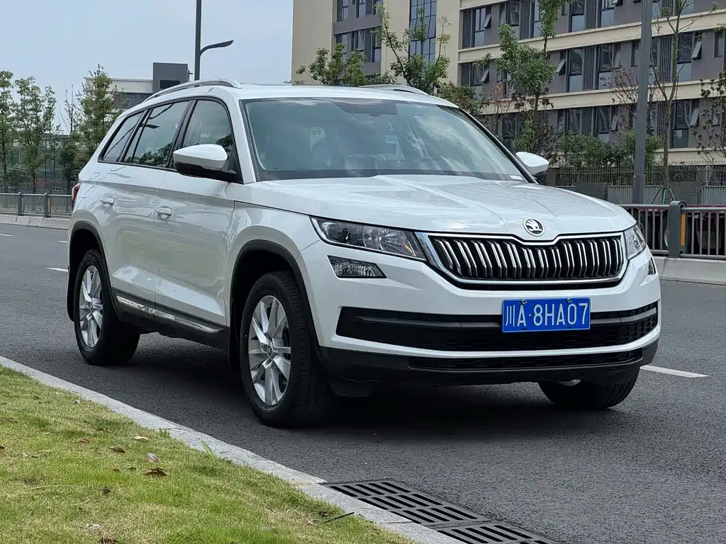 Kodiaq TSI330 5-seat 2 WD Luxury