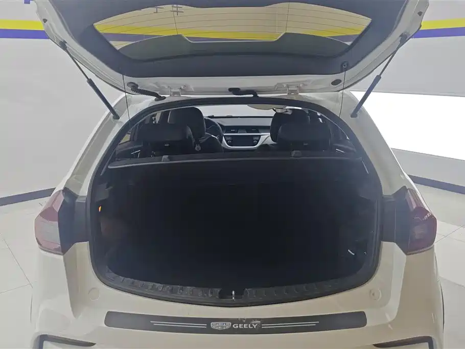 Vision X3 远景X3 2019款 升级版 1.5 L 手动精英型