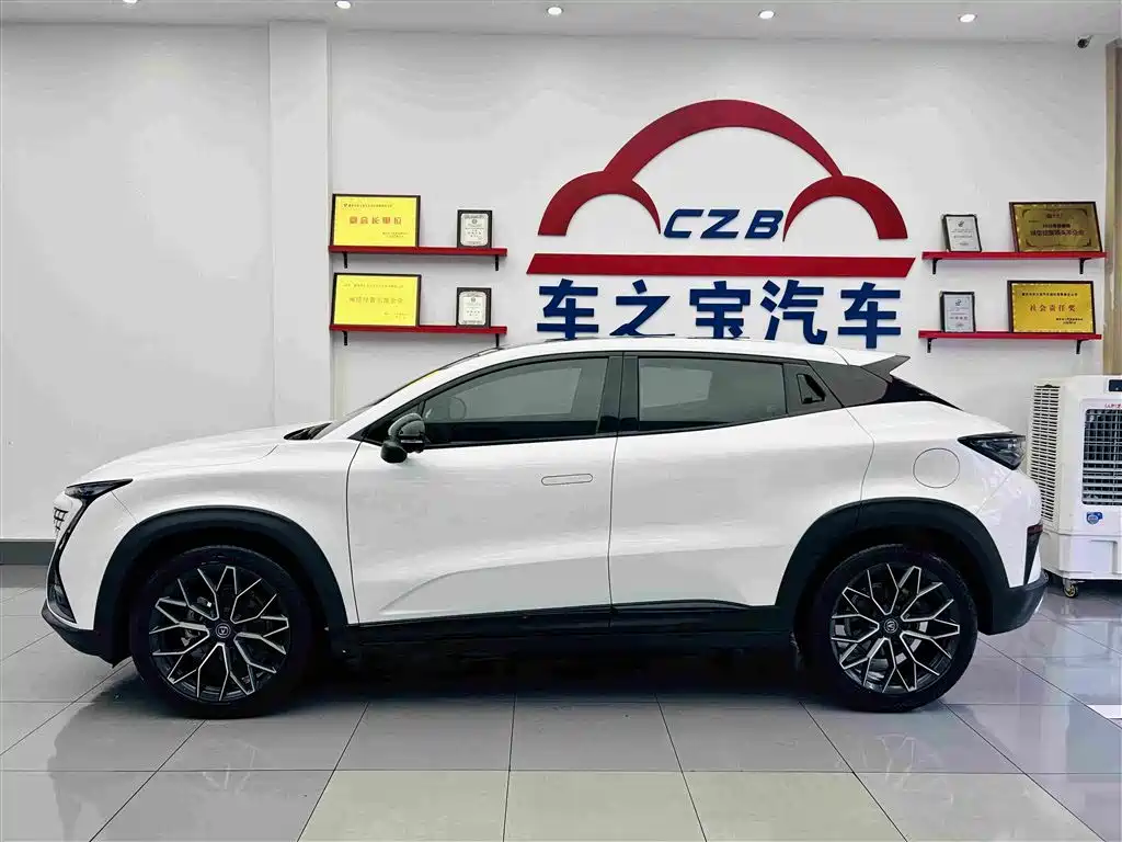Changan UNI-T 1.5 T Distinguished