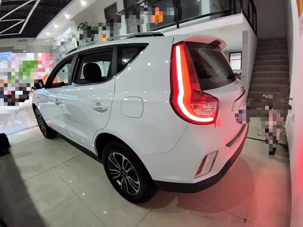 Vision X6 1.3 T CVT Luxury