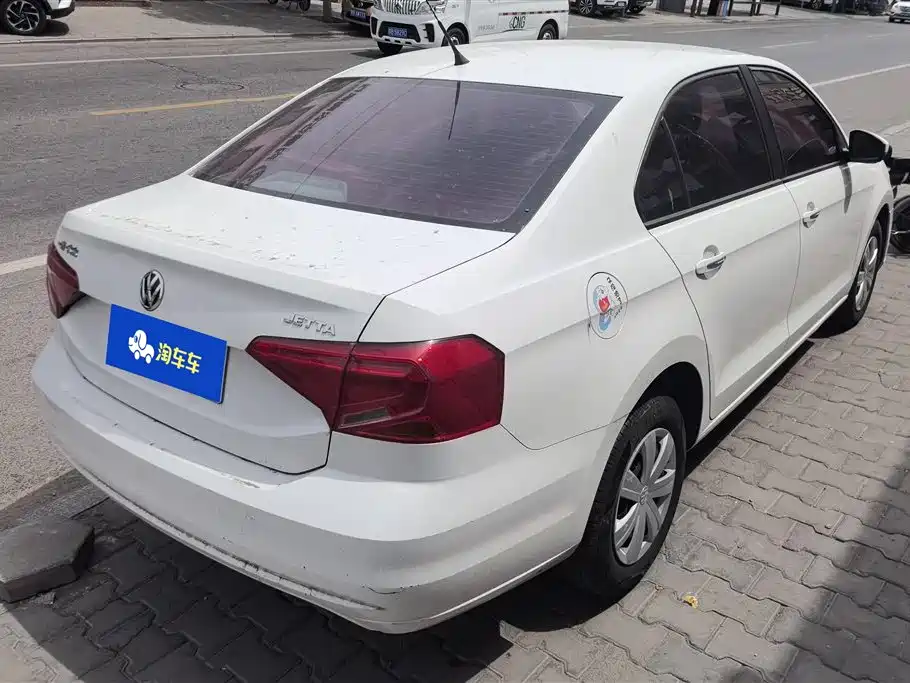 Jetta 1.4 L Manual Fashion