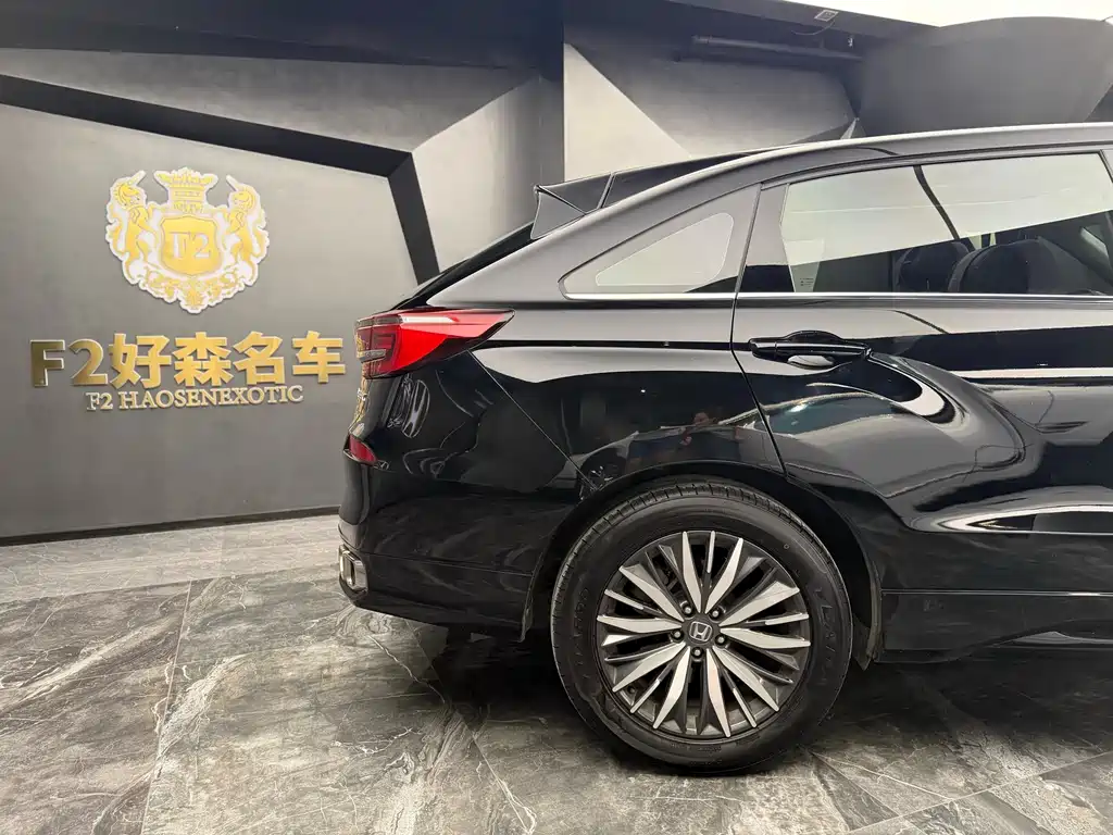 Avancier 370 TURBO 2 WD Luxury
