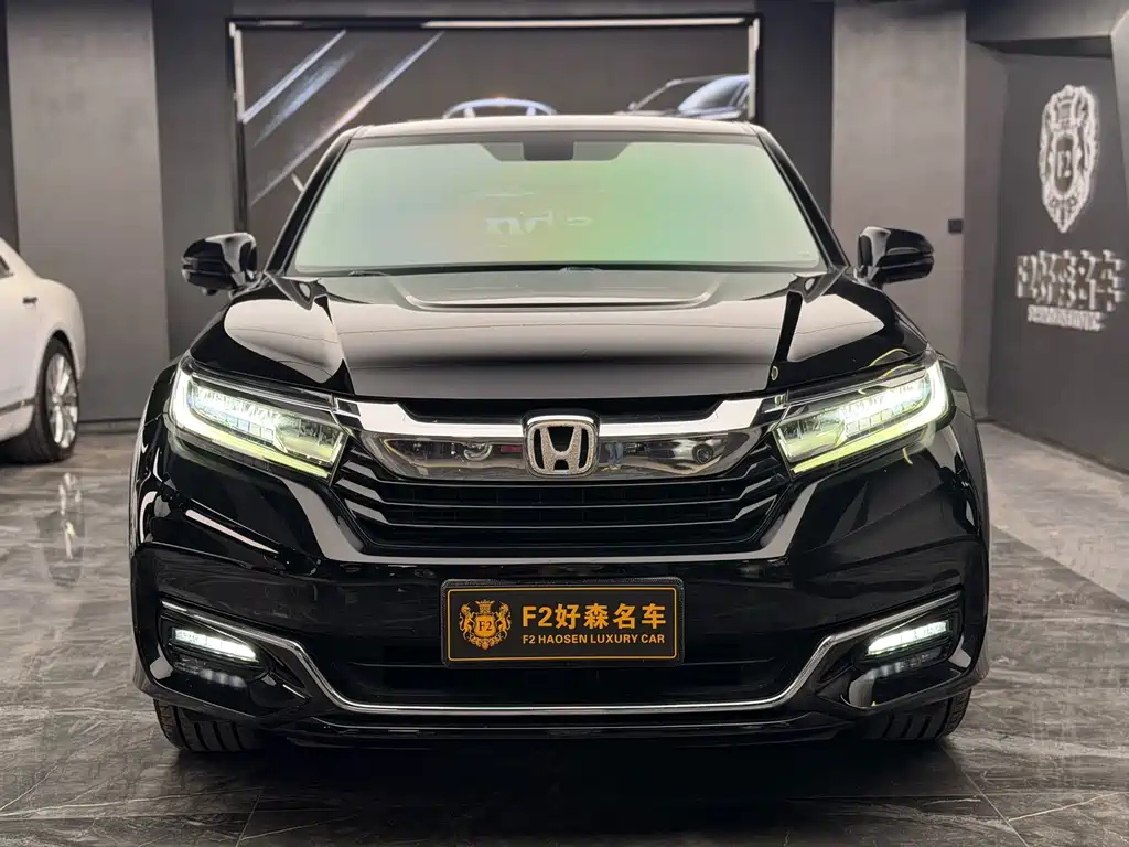 Avancier 370 TURBO 2 WD Luxury