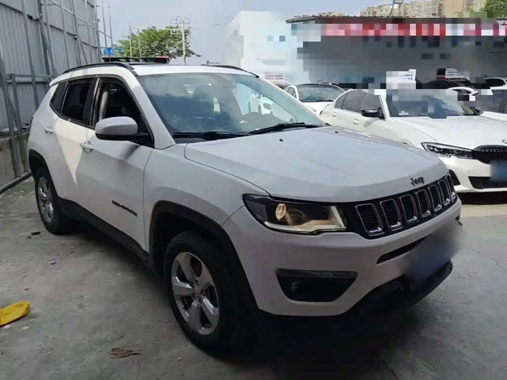 Compass 200 T Auto Home Enjoyment