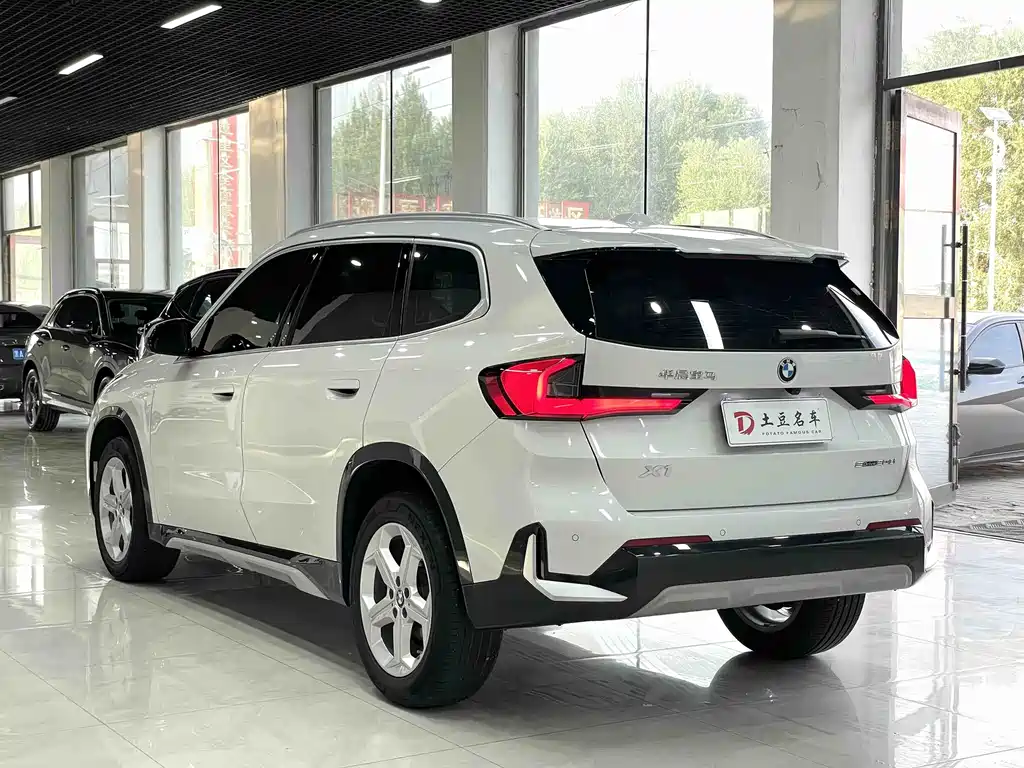 BMW X1 sDrive20 Li X Design Package