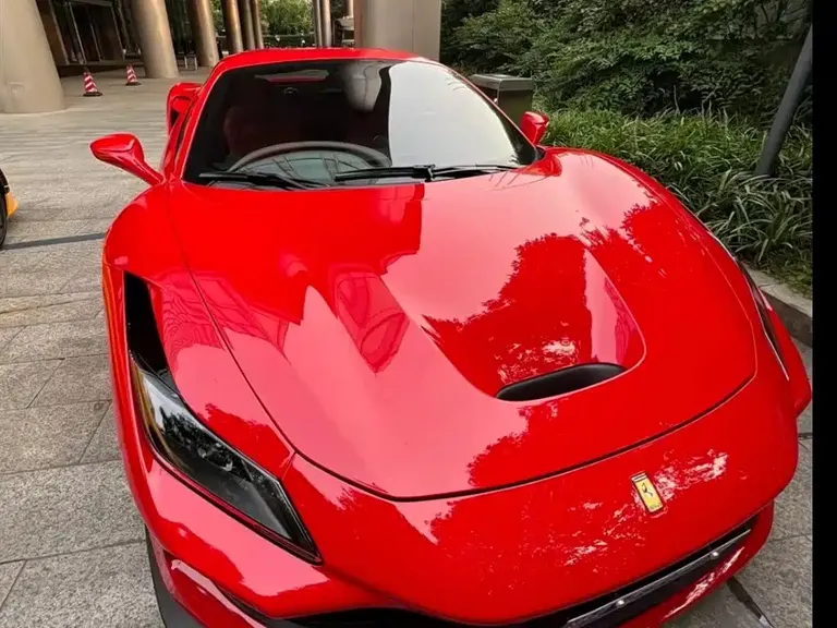 Ferrari F8 Tributo 3.9 T V8