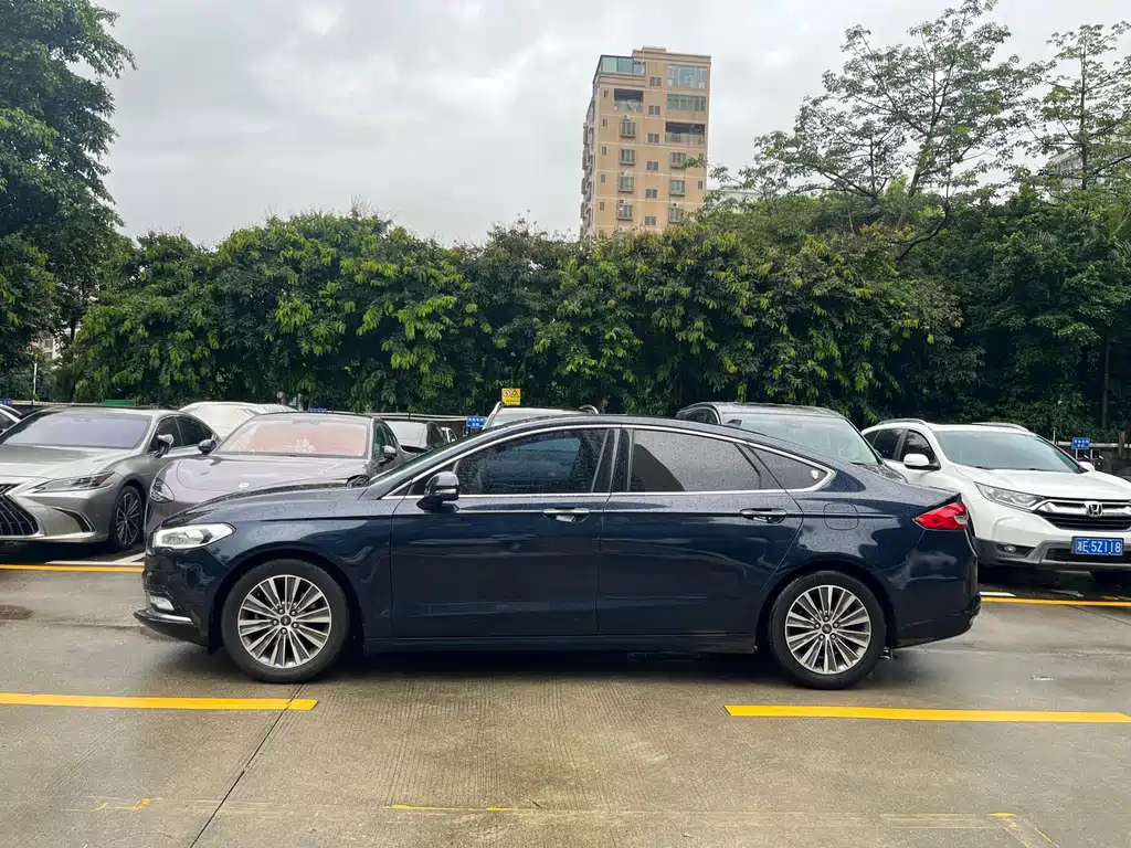 Mondeo EcoBoost 200 Luxury