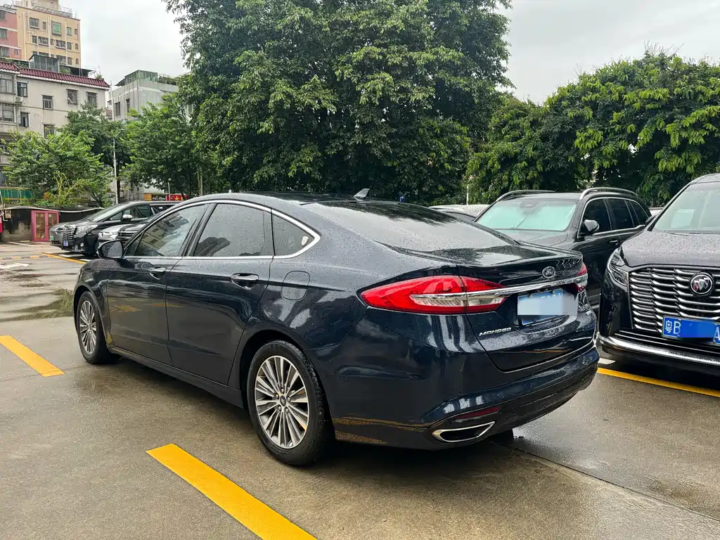 Mondeo EcoBoost 200 Luxury