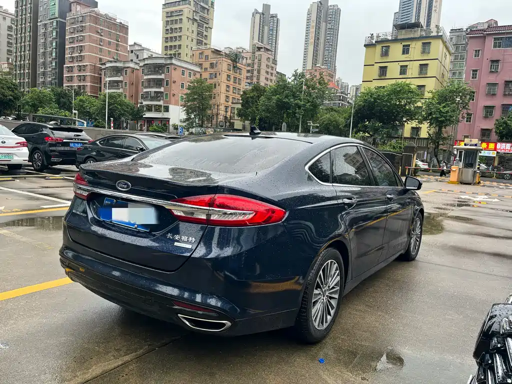 Mondeo EcoBoost 200 Luxury