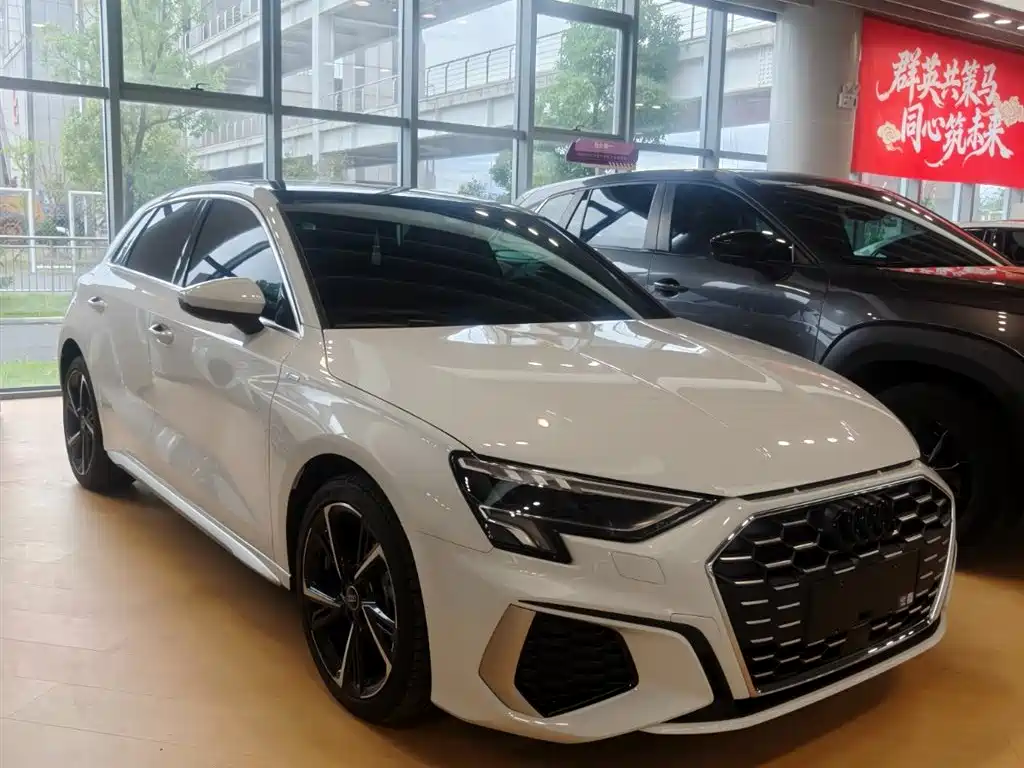 Audi A3 Facelift Sportback 35 TFSI Fashion Sport