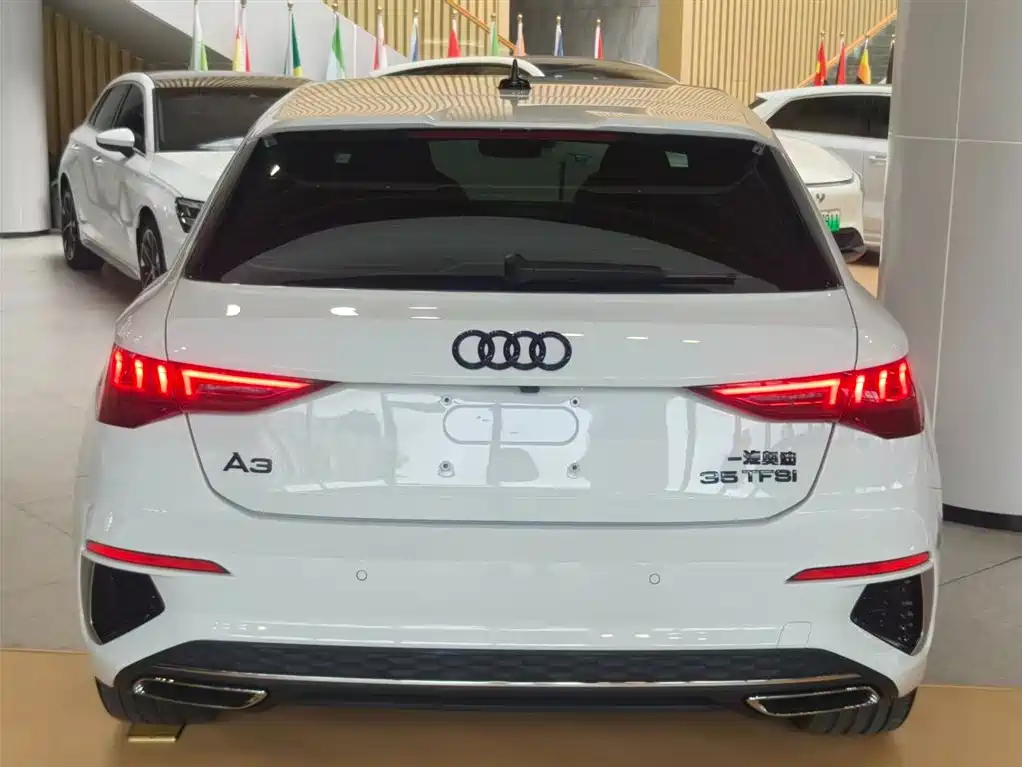 Audi A3 Facelift Sportback 35 TFSI Fashion Sport