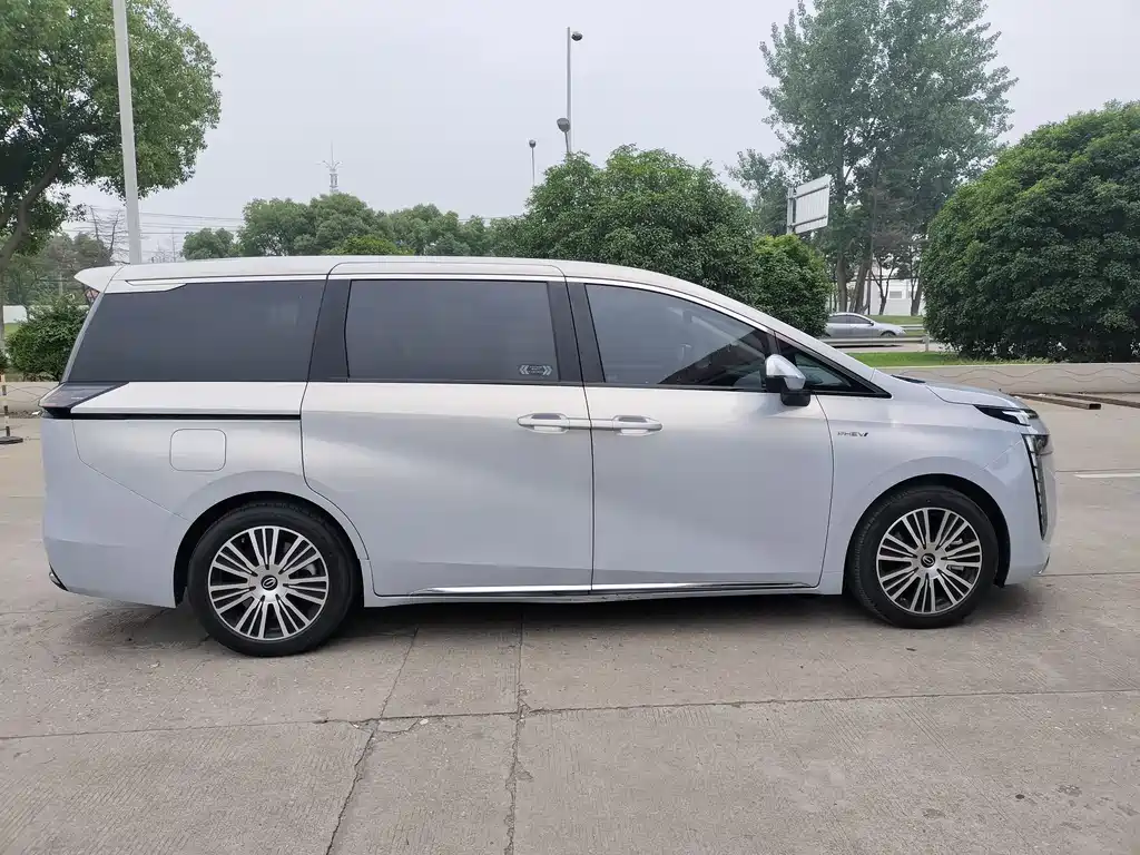 Trumpchi E8 NEV 传祺E8 PHEV 2024款 150 km MAX+