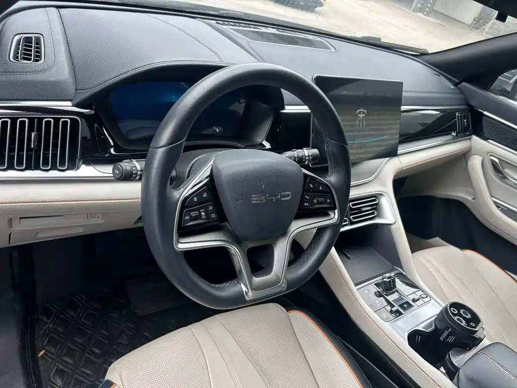 Song PLUS NEV Glory DM-i 110 km Flagship PLUS