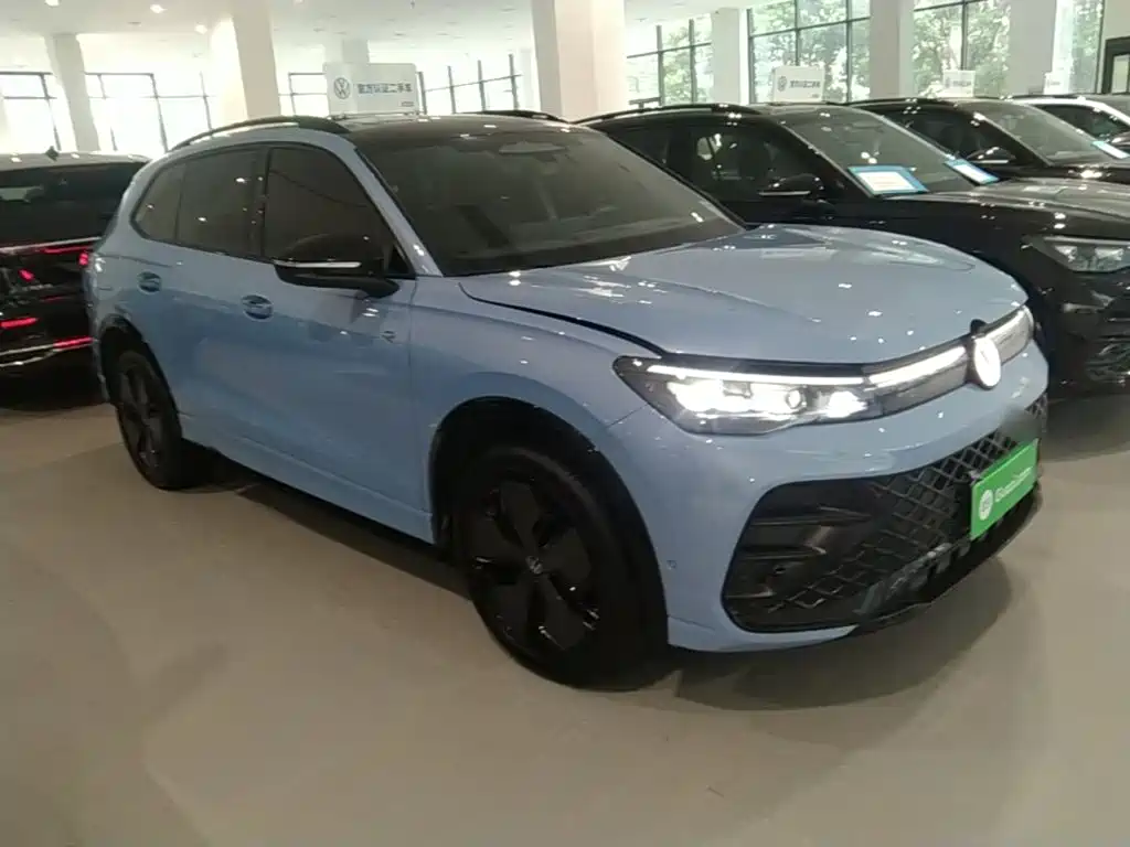 Tiguan L PRO 380 TSI 4 WD R-Line Smart Supreme