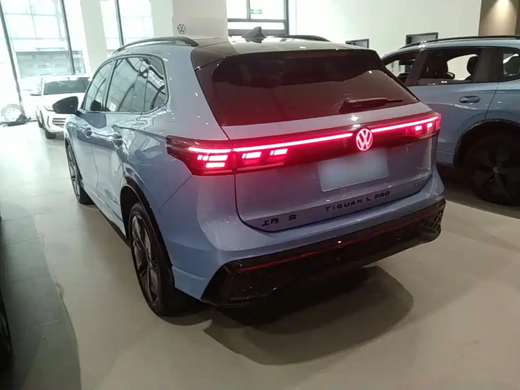 Tiguan L PRO 380 TSI 4 WD R-Line Smart Supreme