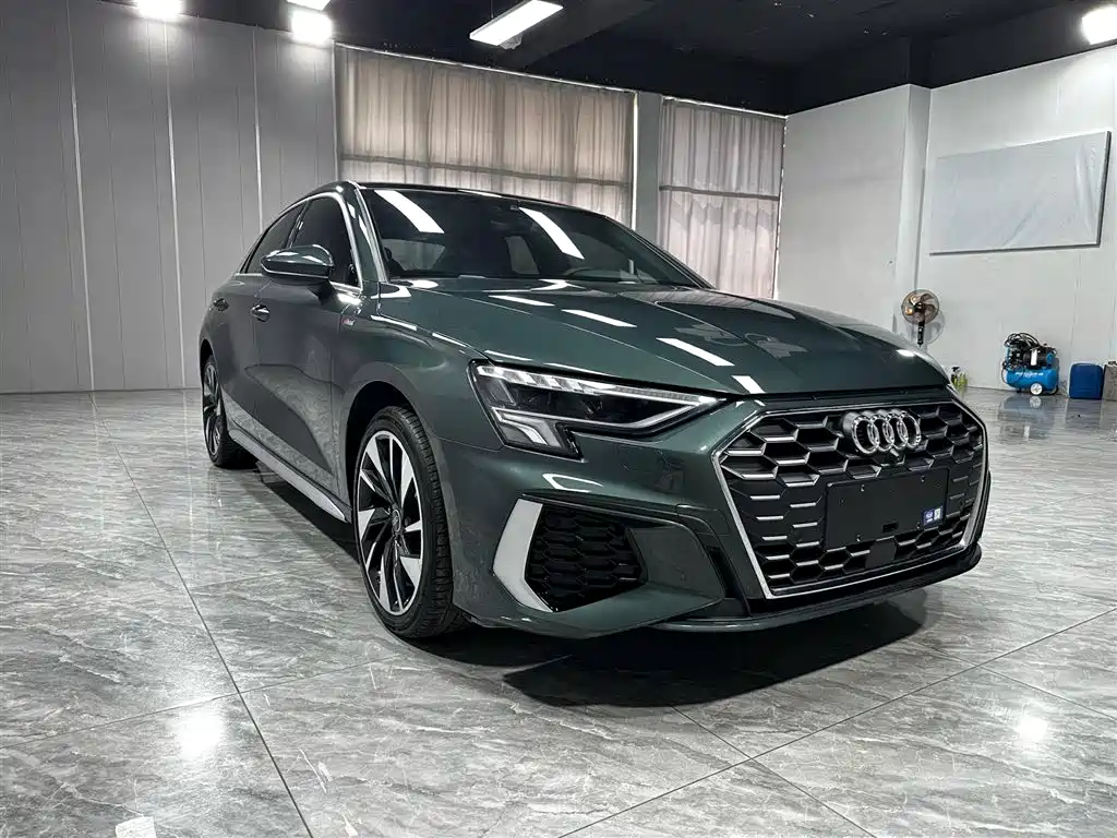 Audi A3 Facelift A3 L Limousine 35 TFSI Fashion Sport