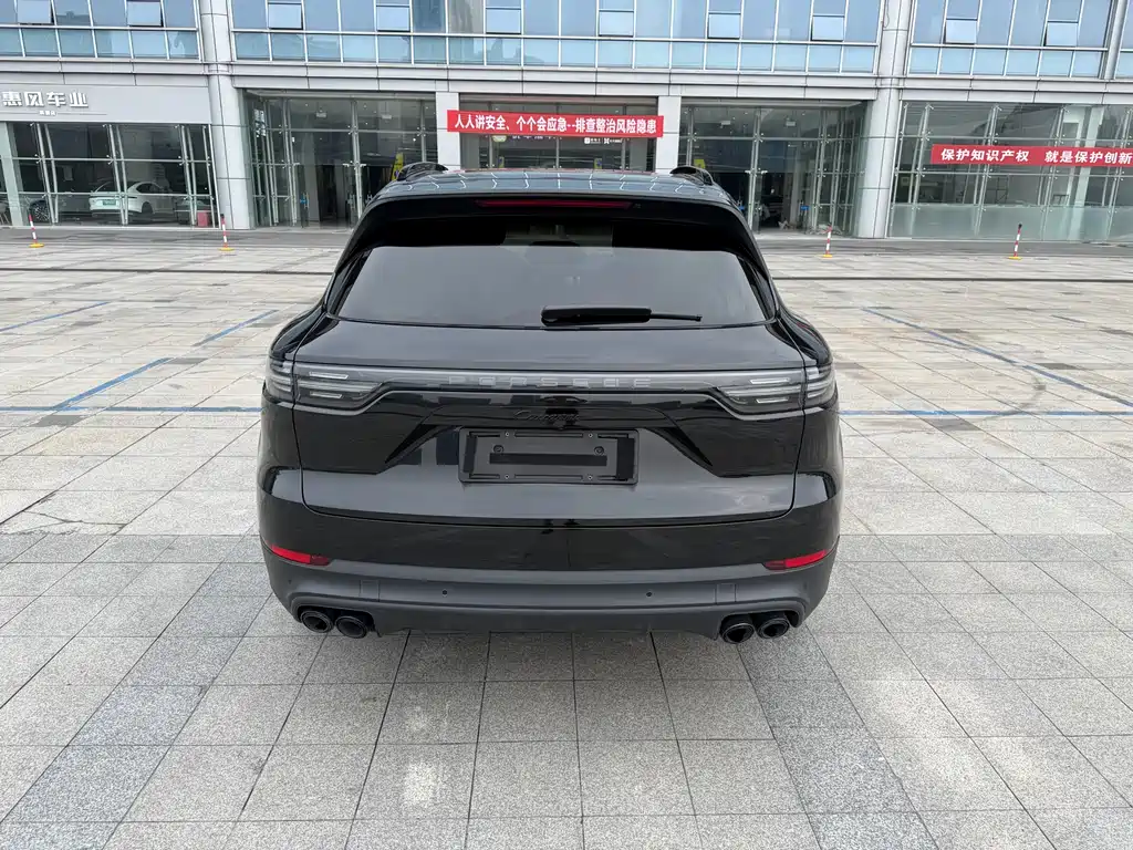 Cayenne NEV Cayenne E-Hybrid 2.0 T Platinum